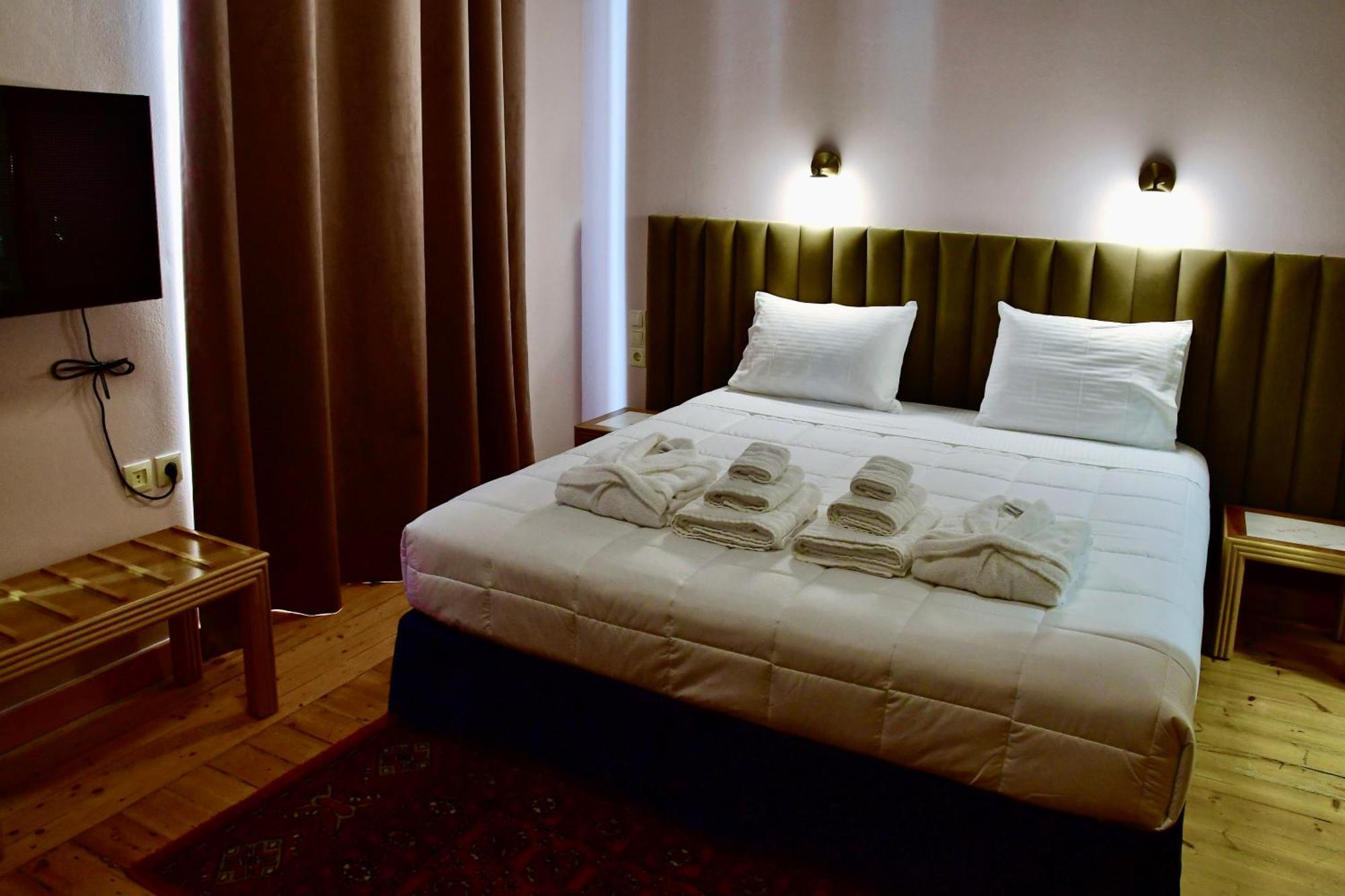 Vasilikon Hotel 1888 The Past Is Present Historical Preservation Monument Kalamata Luaran gambar